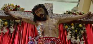 La imagen del Se&ntilde;or de Gir&oacute;n, conocido tambi&eacute;n como el &ldquo;Se&ntilde;or de las Aguas&rdquo;, permanece en la iglesia principal del cant&oacute;n azuayo. Es venerada todos los a&ntilde;os con fiestas que se extienden durante largas semanas.