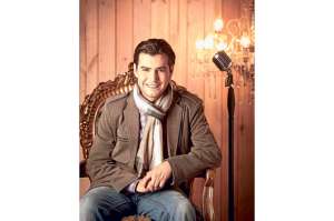 Danilo Rosero es uno de los cantantes guayaquile&ntilde;os que m&aacute;s presencia tienen en la escena musical nacional. Su carisma tambi&eacute;n destaca. Foto: Cortes&iacute;a.