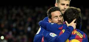 Messi le da la victoria al Barcelona y lo pone en primer lugar