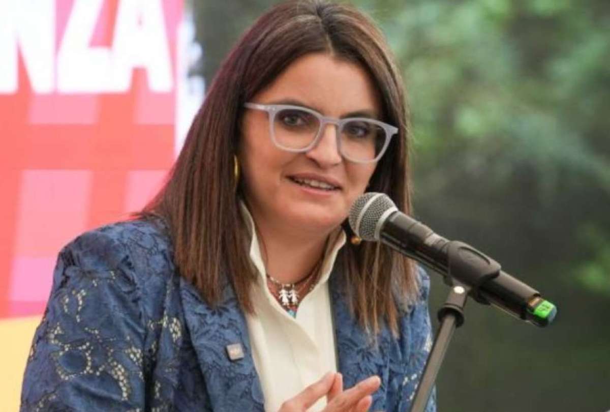 La vicepresidenta Pinto encabeza la revisión de procesos y servicios del sistema de salud pública.