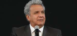 El presidente Len&iacute;n Moreno suprimi&oacute; a la Secom.