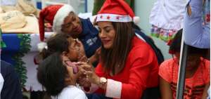 En este espacio los ni&ntilde;os y ni&ntilde;as cantaron villancicos junto a las brigadistas de la Misi&oacute;n Las Manuelas.