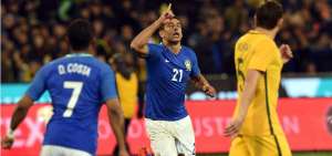 Brasil gana a Australia con el gol m&aacute;s madrugador de su historia