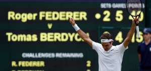 Federer clasifica a su und&eacute;cima final de Wimbledon