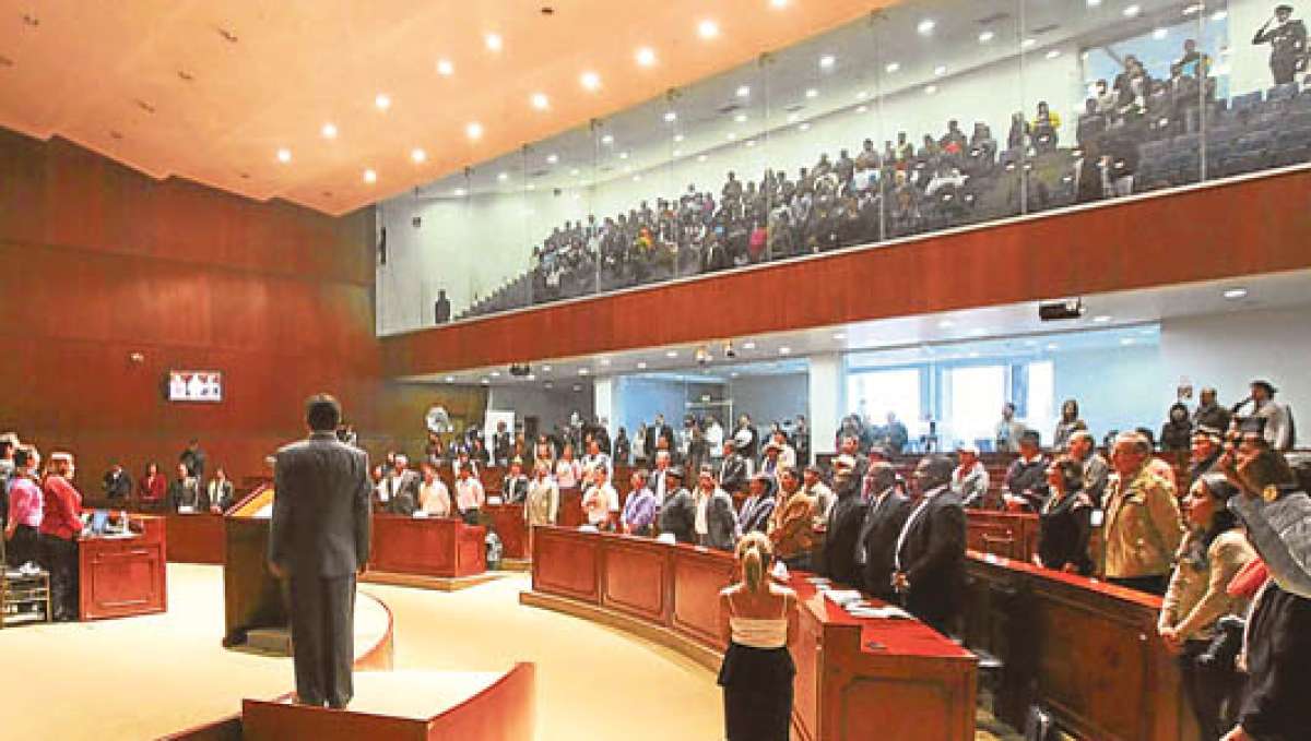 El presidente Rafael Correa solo cambi&oacute; cuatro art&iacute;culos de la Ley de Consejos de Igualdad, aprobada en mayo pasado por la Asamblea. FOTO: ARCHIVO.