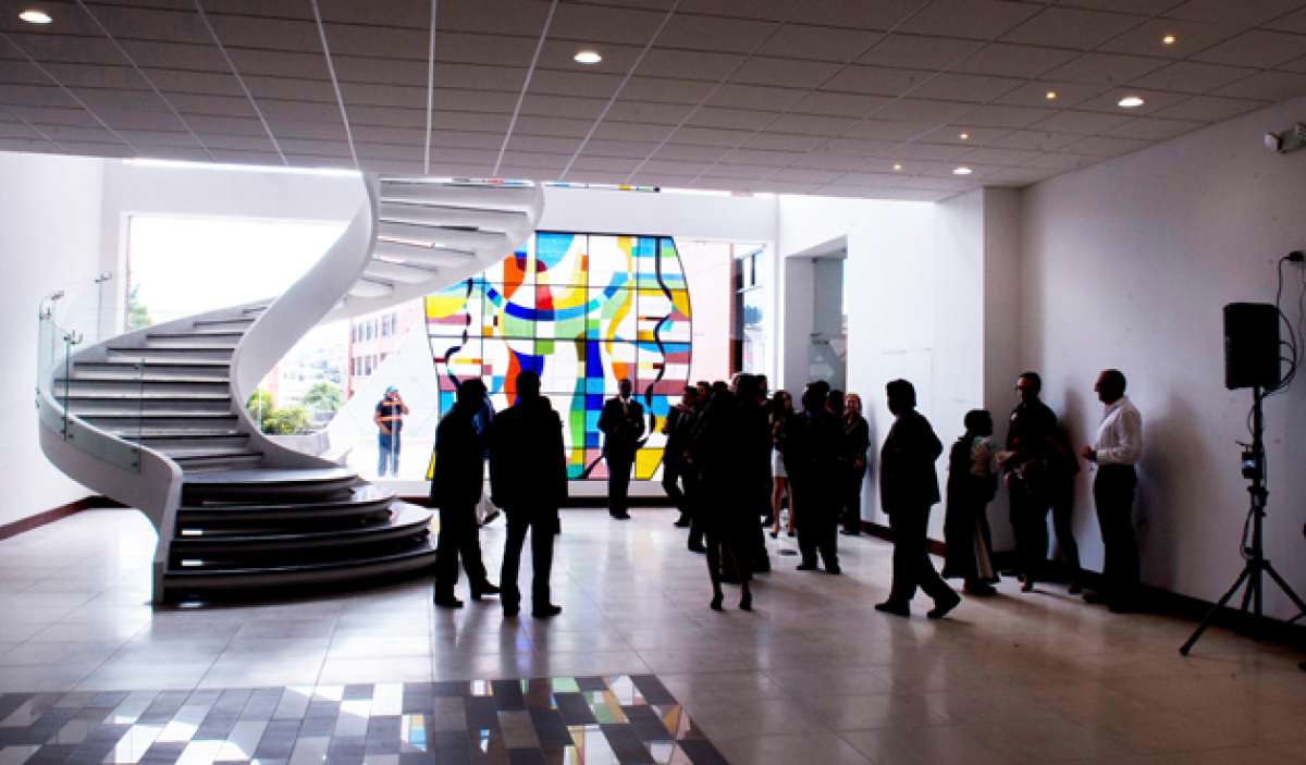 El 24 de julio, la Andina inaugur&oacute; su nuevo edificio y biblioteca en Quito, a prop&oacute;sito del natalicio de Bol&iacute;var. Foto: Daniel Molineros / El Tel&eacute;grafo