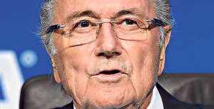 Blatter no puede salir de Suiza por pedido de la fiscal&iacute;a de ese pa&iacute;s