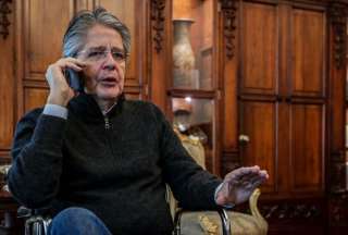 El presidente Guillermo Lasso dio positivo para covid-19