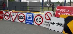 8 provincias contar&aacute;n con 3.000 nuevas se&ntilde;ales de tr&aacute;nsito elaboradas por ppl