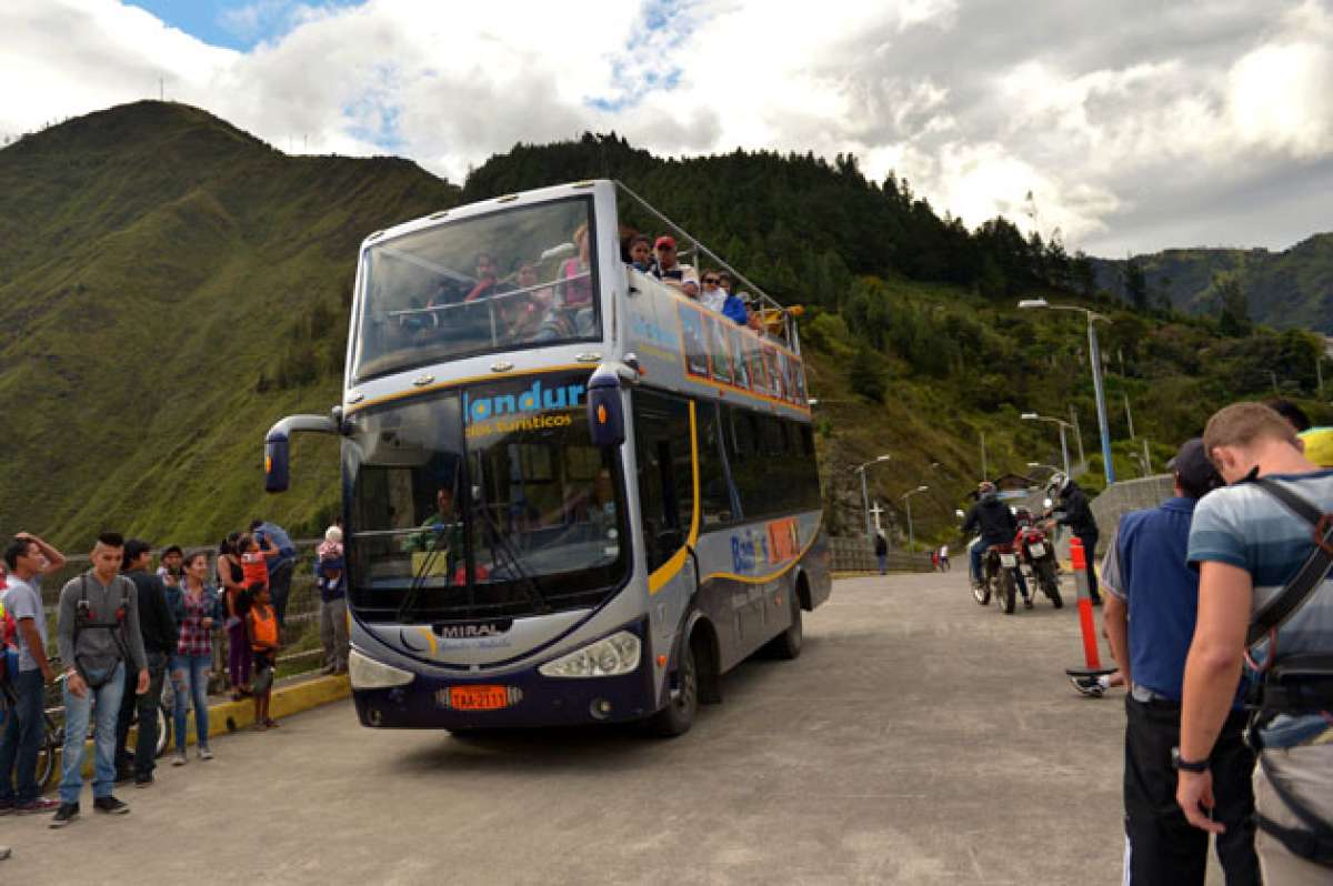 Los mapas incluyen datos de los cantones. Uno de ellos es Ba&ntilde;os que ofrece infinidad de atractivos naturales y deportes extremos a los turistas. Foto: Roberto Ch&aacute;vez / El Tel&eacute;grafo