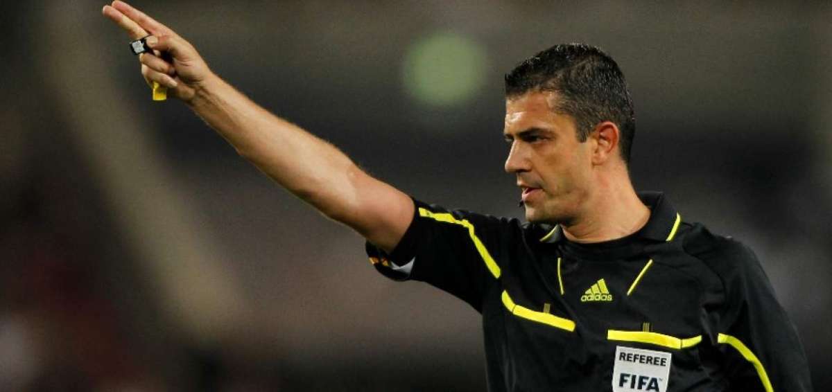 Viktor Kassai arbitrar&aacute; el partido inaugural de la Eurocopa