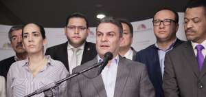 El presidente de la Asamblea, Jos&eacute; Serrano, explic&oacute; en qu&eacute; consiste la propuesta de Alianza PAIS.