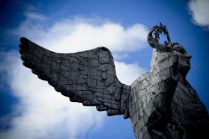 La Virgen del Panecillo es una de las infraestructuras m&aacute;s emblem&aacute;ticas de la capital ecuatoriana. Foto: Archivo / El Tel&eacute;grafo