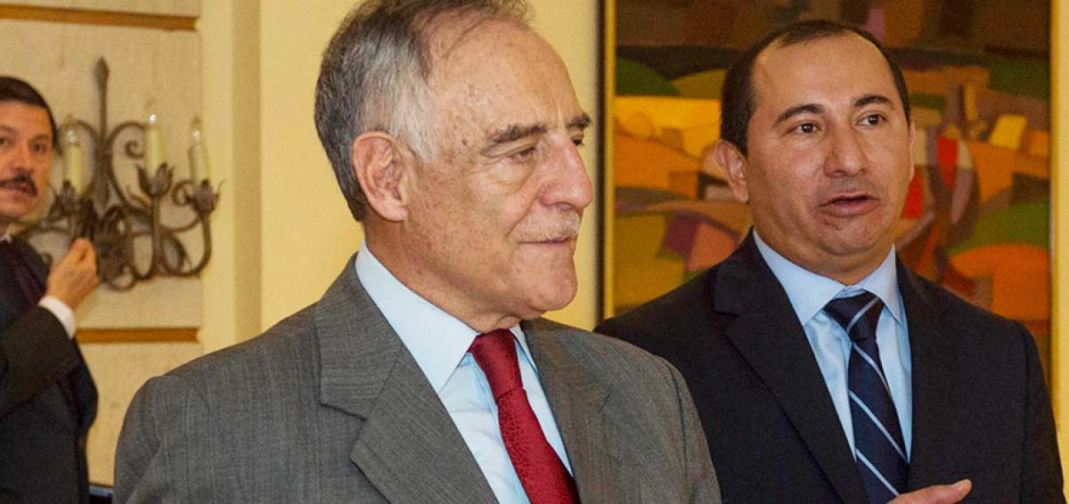 Moncayo propone cesar a las autoridades de control