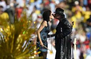 Carlos Santana, Wycleaf Jean y Shakira animaron la clausura del mundial Brasil 2014. Foto: H&eacute;ctor Marcillo