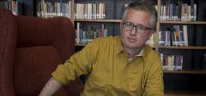 La novela de Leonardo Valencia, publicada por la editorial Seix Barral, es parte de las novedades que se presentan en el encuentro literario. 