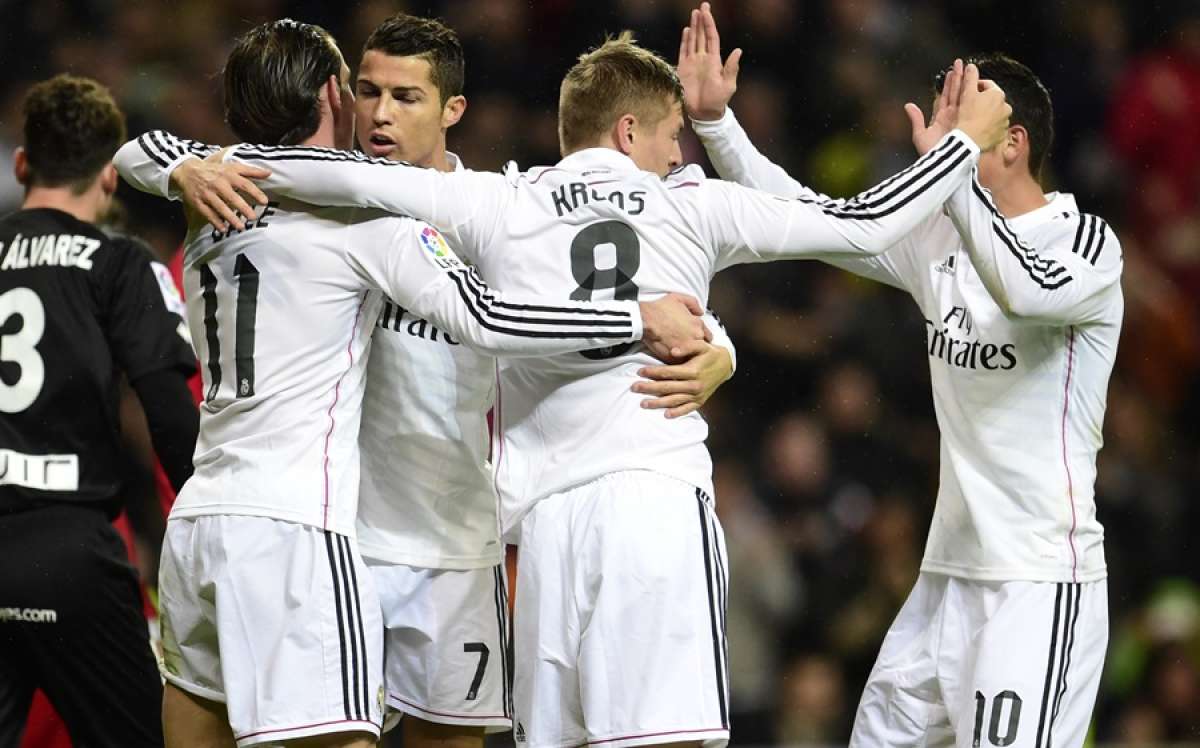 Con este triunfo, el Real Madrid mantiene el liderato con 27 puntos. Foto: Agencia AFP