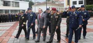  El ministro de Defensa de Ecuador (c), Oswaldo Jarr&iacute;n, inform&oacute; hoy de una reestructuraci&oacute;n en el mando operativo de las Fuerzas Armadas en la frontera con Colombia.