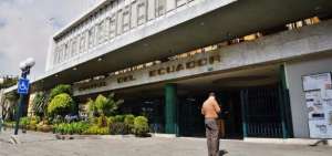 Las operaciones realizadas con el Banco Central de Ecuador  fueron  con el Bank for International Settlements y con el Goldman Sachs International.