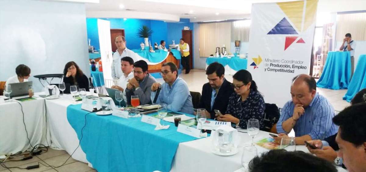 Durante la reuni&oacute;n del Consejo Sectorial de la Producci&oacute;n, las autoridades recibieron a bananeros, camaroneros y palmicultores.