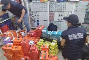 TV BOX con instalaciones piratas preinstaladas fueron decomisados