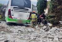 Quito: Bus se impactó contra un cerramiento y dejó nueve heridos