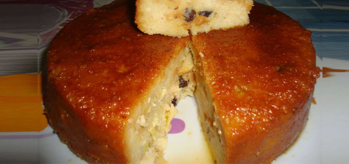 El bud&iacute;n o pud&iacute;n no tiene mayores secretos: muchas familias guayaquile&ntilde;as las hacen con pan viejo que remojan en leche. Ese es su ingrediente principal.