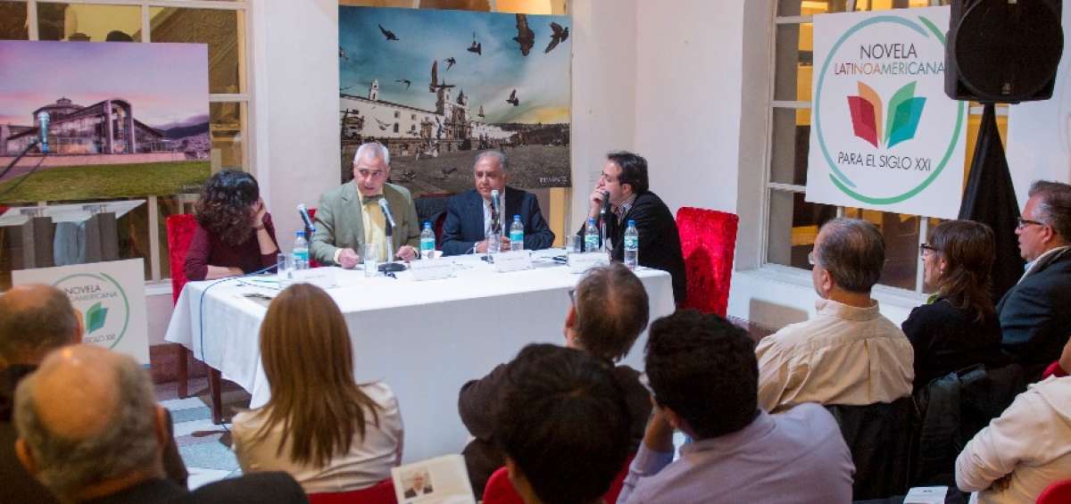 &ldquo;Hay que poner en duda el canon, cuestionarlo desde el gusto&rdquo;, dijo el ensayista peruano Jorge E. Benavidez. 