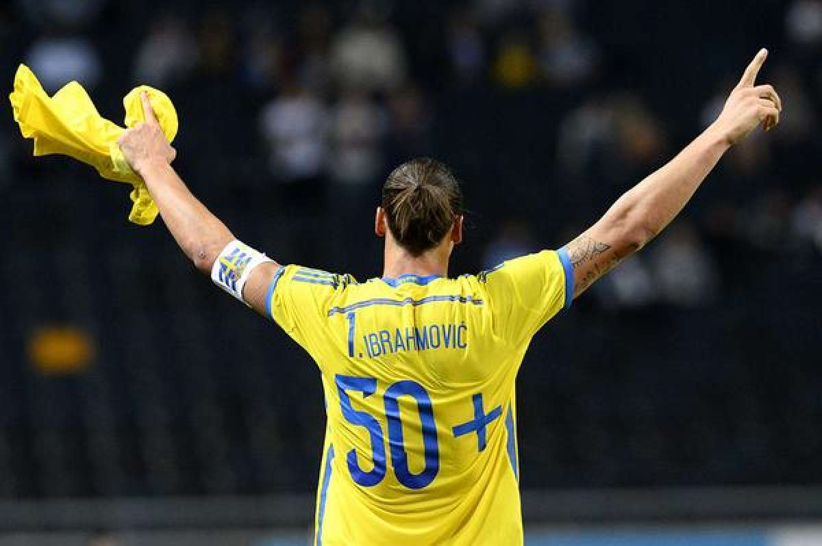 Ibrahimovic bate el r&eacute;cord de goles de la selecci&oacute;n sueca (VIDEO)