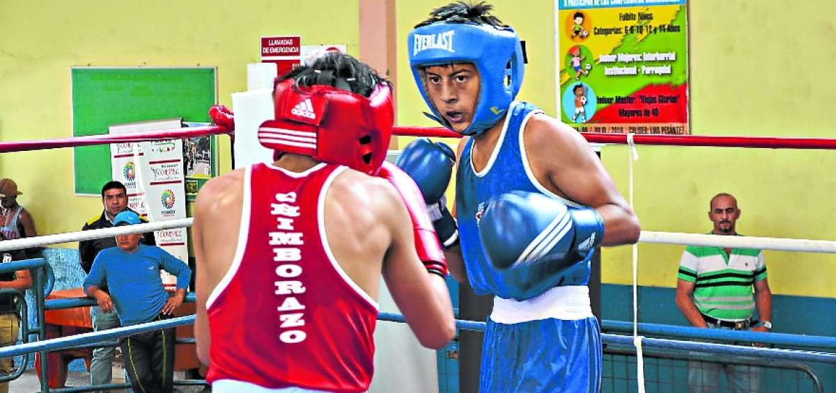 Los combates de boxeo se realizaron por 6 d&iacute;as en la Liga Deportiva Cantonal de Paute, provincia de Azuay. 
