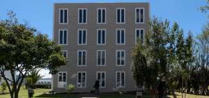 Un edificio de 4 pisos se construy&oacute; en 5 semanas en Quito