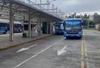 Suspendido el transporte intra cantonal, urbano y combinado en Quito