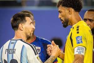 Vozinha cumpli&oacute; su sue&ntilde;o con Messi tras la eliminaci&oacute;n de Cabo Verde