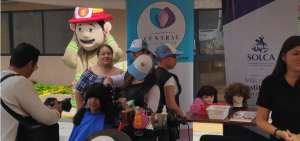 Bomberas donan cabello para pacientes con c&aacute;ncer