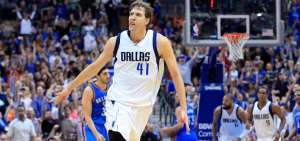 Mavericks aseguran que Nowitzki regresar&iacute;a a las canchas en diciembre