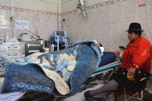 Algunos heridos se recuperan en el hospital de Latacunga, provincia de Cotopaxi. Foto: ROBERTO CHAVEZ |  El Tel&eacute;grafo