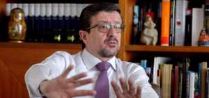 &Iacute;&ntilde;igo Salvador. Procurador del Estado
