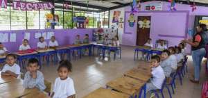 En la Unidad Educativa se imparten clases desde la etapa inicial hasta el bachillerato en Ciencias.