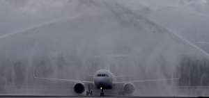 El Airbus A320neo de la aerol&iacute;nea Latam Airlines con capacidad para 174 personas parti&oacute; desde el aeropuerto Mariscal Sucre la ma&ntilde;ana de ayer. 