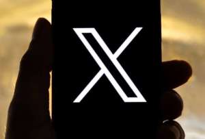 La red social X &quot;pasó&quot; a otra empresa propiedad de Elon Musk. 