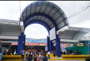 La estaci&oacute;n El Recreo se ubica en el sur de la ciudad y conecta al transporte municipal. 