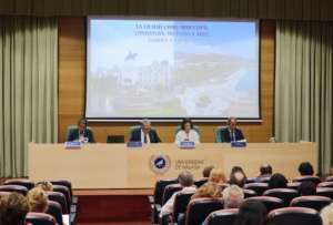 La Cátedra Vargas Llosa se creó en 2011 con el propósito de fomentar el estudio de la literatura contemporánea.