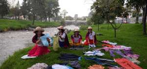 Las lavanderas del Tomebamba son otra de las im&aacute;genes representativas de la &lsquo;Atenas del Ecuador&rsquo;. 