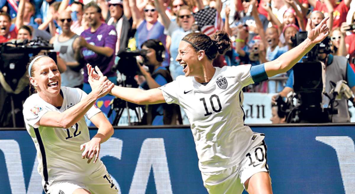 Carli Lloyd marc&oacute; 3 goles en la final ante Jap&oacute;n y la FIFA la eligi&oacute; como la mejor jugadora del Mundial Femenino Canad&aacute; 2015. Foto: AFP
