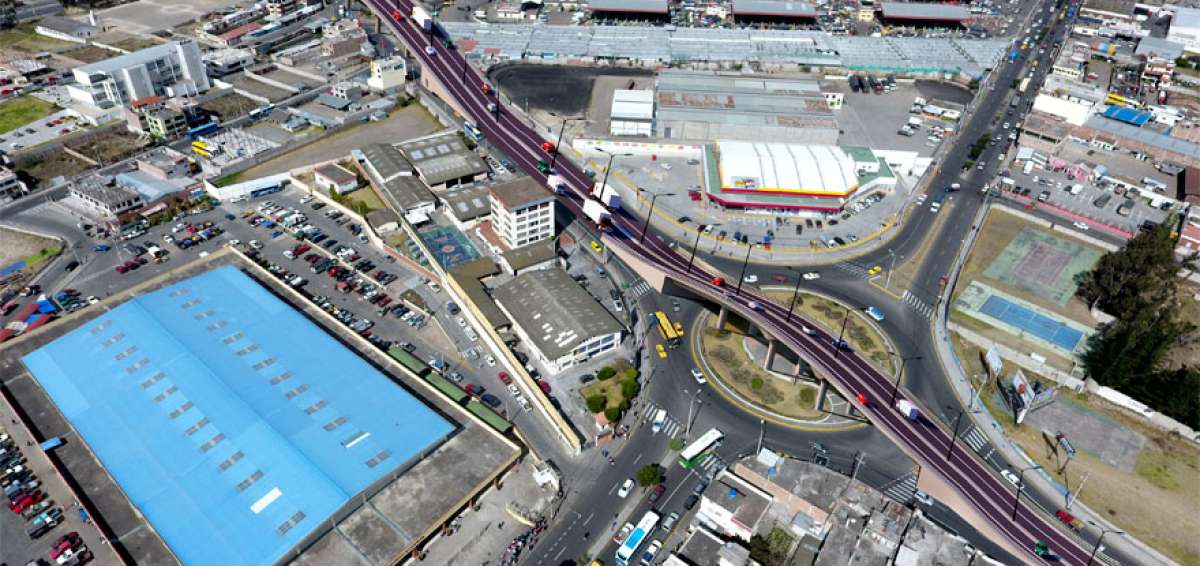 El paso elevado del sur oriente de Ambato se construir&aacute; sobre dos rotondas cercanas al mercado Mayorista y reducir&aacute; el tiempo de viaje hacia Pelileo.