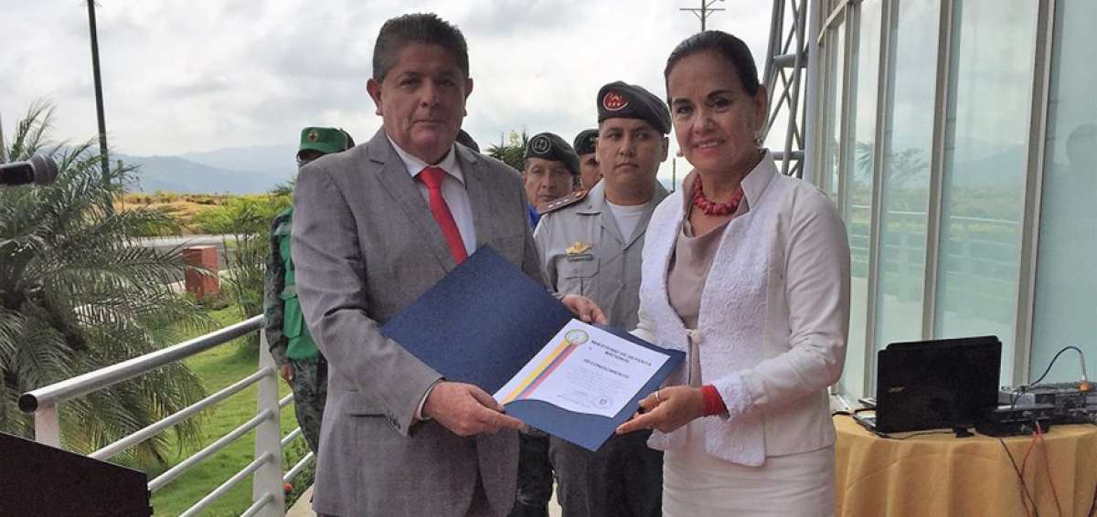 El documento fue firmado por Diego G&oacute;mez, viceministro de Defensa de Ecuador; y Diana Abaunza, viceministra para las Pol&iacute;ticas y Asuntos Internacionales de Colombia.