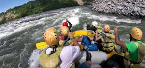 Seg&uacute;n expertos en la disciplina, el r&iacute;o Quijos se sit&uacute;a en los niveles 3 y 4 para su pr&aacute;ctica con posibilidades de giros y descensos emocionantes. 