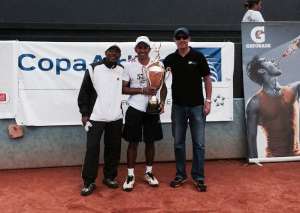 El colombiano Jorge Monta&ntilde;a festej&oacute; el t&iacute;tulo del Torneo Abierto del Tennis Tour Ecuador disputado en Quito.