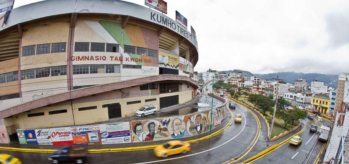 En este punto de la av. El Rey, frente al estadio Bellavista, se levantar&aacute; el segundo puente del proyecto Parque Sucre