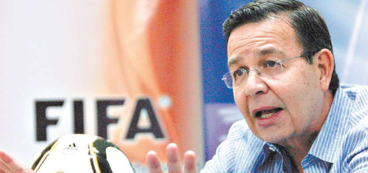 Caso FIFA: expresidente hondure&ntilde;o Callejas pide libertad restringida a juez de EEUU